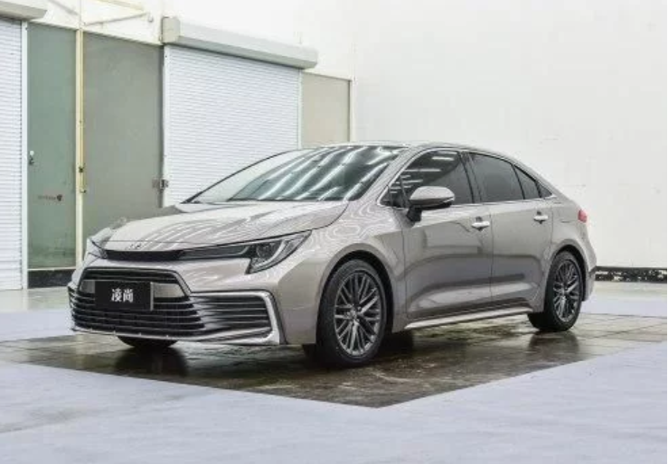 更換機油是給車做保養(yǎng)不可少的一個環(huán)節(jié)